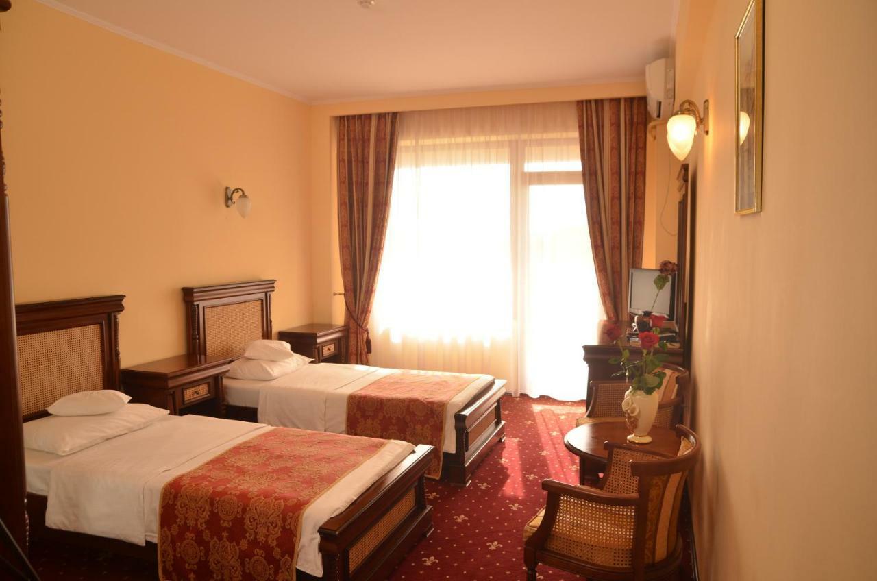 Richmond 4*