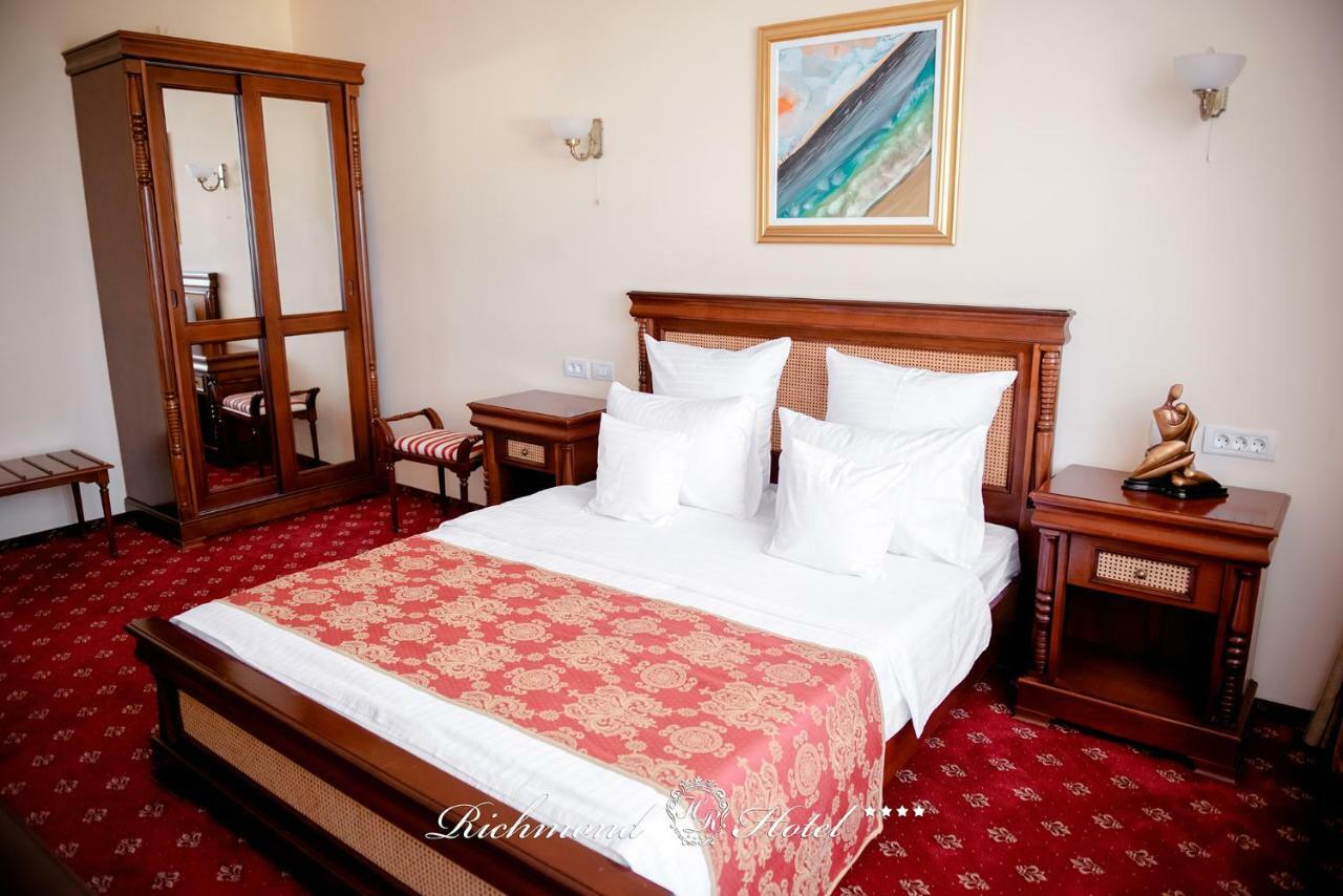 Richmond Hotel Mamaia